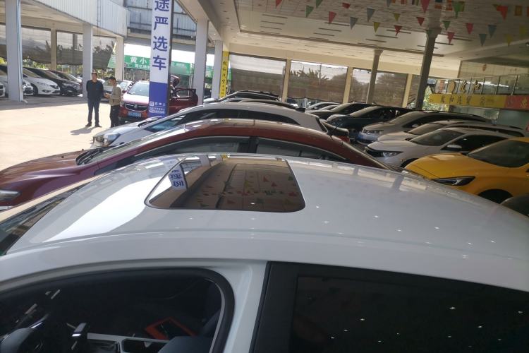 Used Geely Auto Emgrand 2023 4th Generation Champion Edition 1.5L CVT Prestige Model
