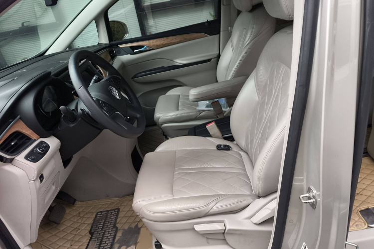 Used Buick GL8 2018 ES 28T Comfort Model China VI Standard
