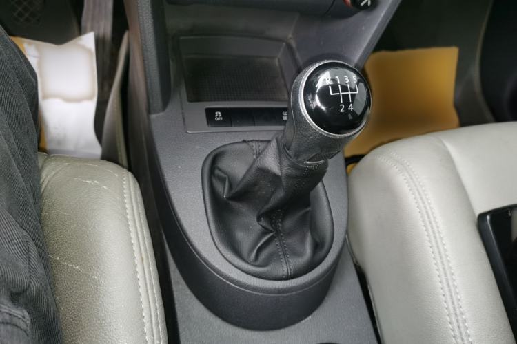 Used Volkswagen Touran 2013 1.4T Manual Fashion Edition 5 Seats
