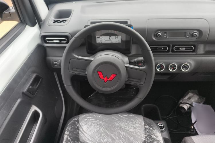 Used Wuling Zhiguang New Energy 2025 Comfort Model