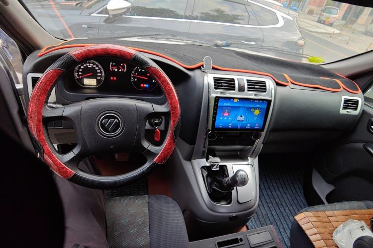 Used Foton Scenic G5 2021 2.0T Diesel Commercial Version 6-Seater Multi-Purpose Passenger Vehicle 4F20TC3
