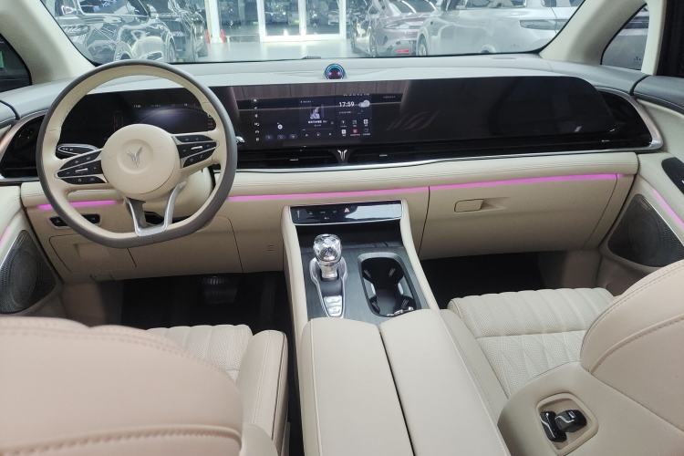 Used VOYAH Dream 2024 PHEV Ultra-Long Range Flagship Edition