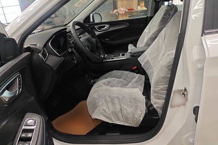 Used Roewe RX5 2025 PLUS 330TGI Automatic Trendsetting Smart Edition
