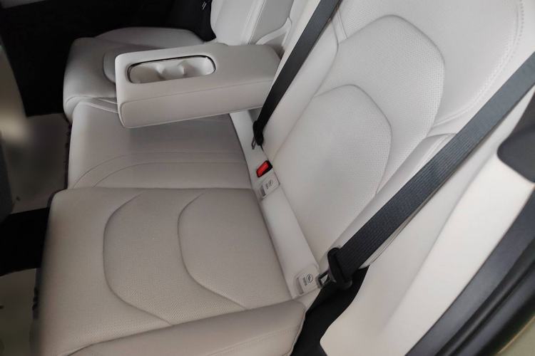 Used  SU7 2024 Rear-Drive Ultra-Long Range Advanced Pro-Level Intelligent Driving Version