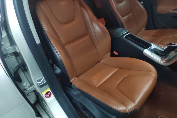 Used Volvo S60 2017 S60L T3 Smart Upgrade Edition
