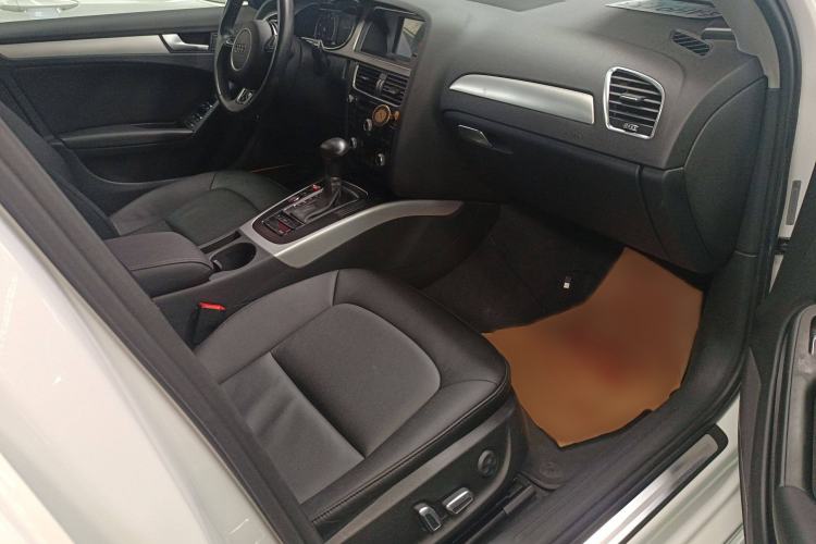 Used Audi A4L 2016 35 TFSI Collector's Edition Automatic Standard Model
