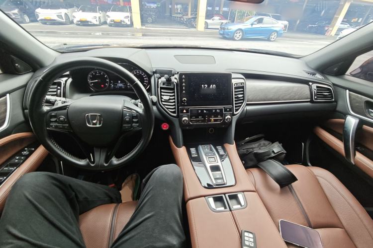 Used Honda UR-V 2020 370TURBO Two-Wheel Drive Luxury Edition
