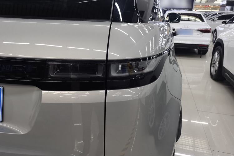 Used Land Rover Range Rover Evoque 2021 Range Rover Velar 249 PS R-Dynamic HSE Luxury Edition
