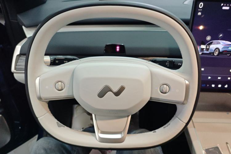 Used ONVO L60 2024 60 kWh All-Wheel Drive
