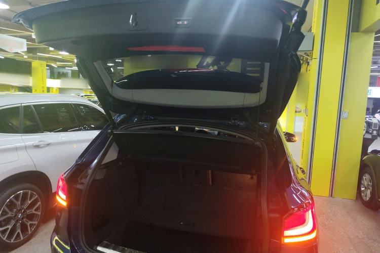 Used BMW X1 2022 sDrive25Li Leading Model
