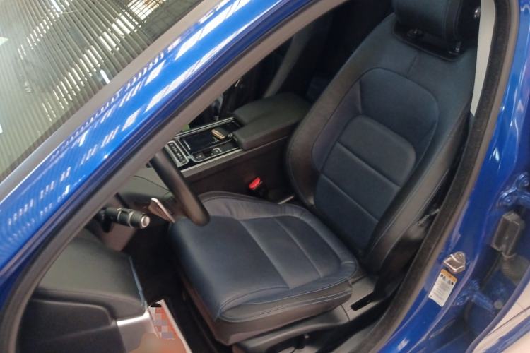 Used Jaguar XE 2018 2.0T 250 PS Two-Wheel-Drive R-Sport Sport Edition