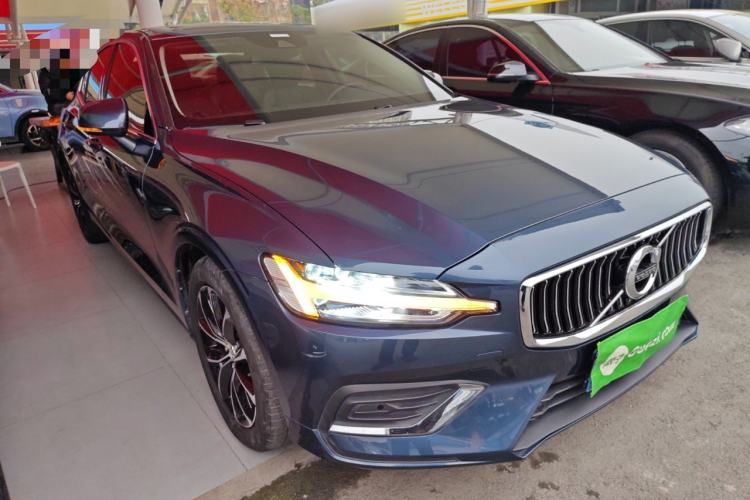 Used Volvo S60 2022 B4 Zhiyi Luxury Edition