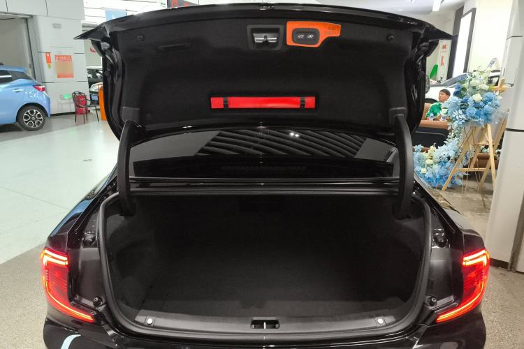 Used Volvo S90 2024 B5 Zhiyuan Luxury Edition
