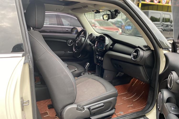 Used  MINI 2018 1.5T ONE PLUS
