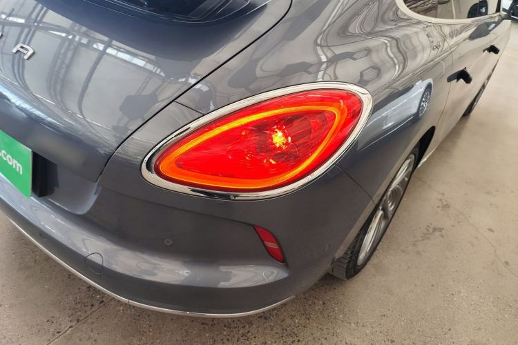 Used ORA Lightning Cat 2022 555 km Luxury Edition