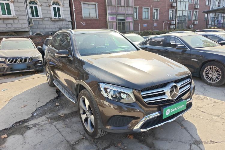 Used Mercedes-Benz GLC 2016 GLC 300 4MATIC Luxury Model
