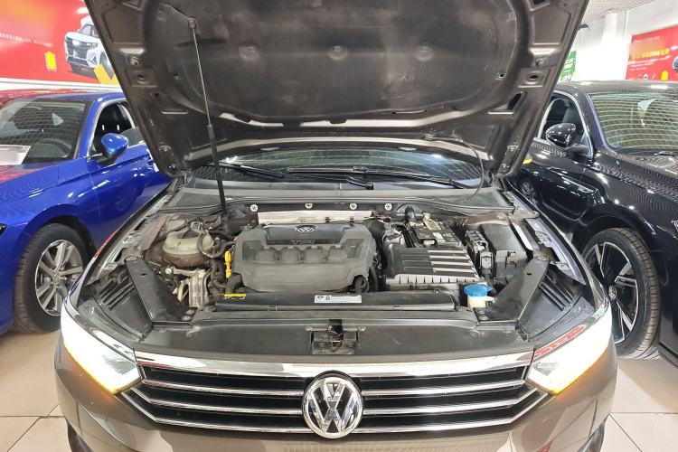 Used Volkswagen Magotan 2019 330TSI DSG Luxury Model China V Standard
