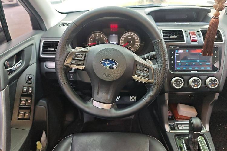 Used Subaru Forester 2015 2.0i Special Edition Commemorative Model
