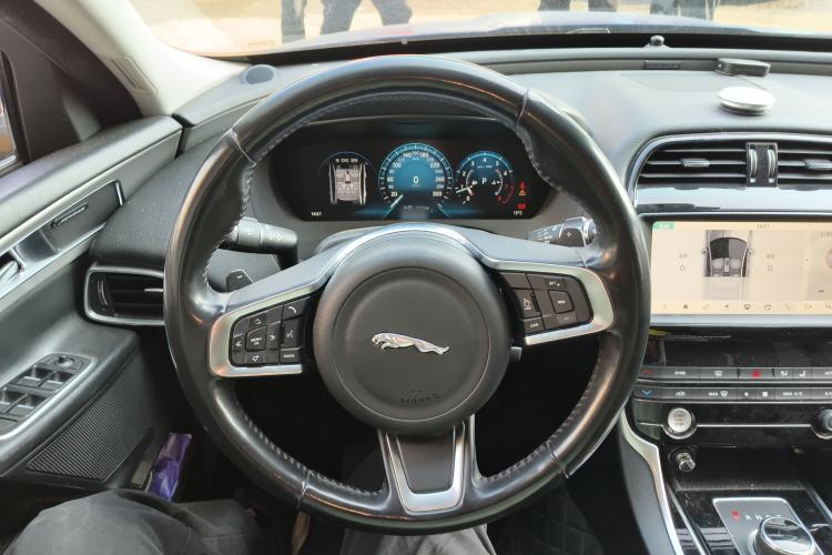 Used Jaguar XEL 2019 2.0T 200 PS Deluxe Edition
