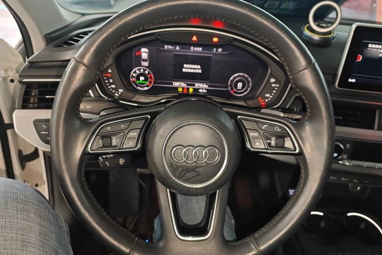 Used Audi A4L 2019 40 TFSI Fashion Edition China VI Emission Standard
