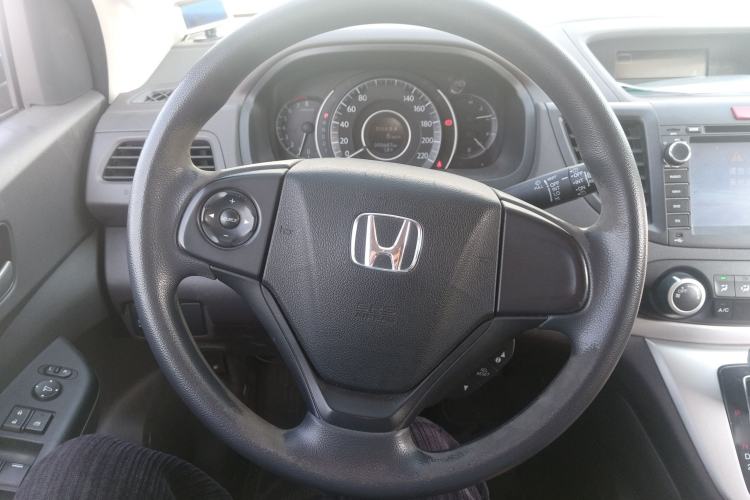 Used Honda CR-V 2012 2.0L two-wheel drive urban version
