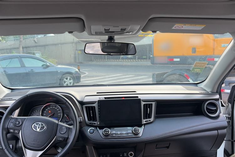 Used Toyota RAV4 2013 2.0L CVT Four-Wheel Drive New Edition
