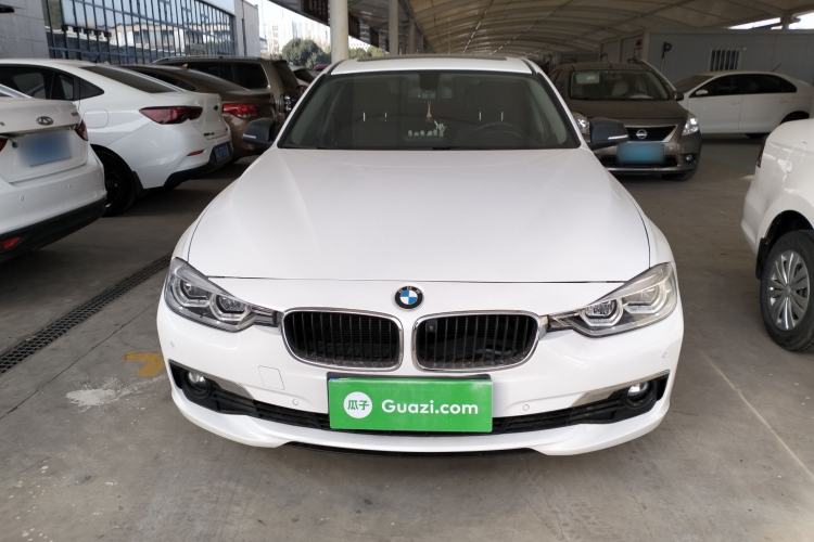 Used BMW 3 Series 2016 320Li Ambition Model
