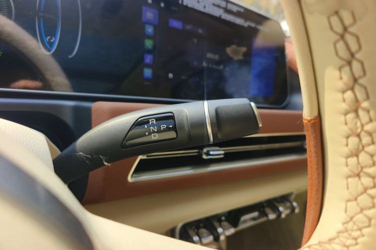 Used ORA Good Cat 2023 401 km Standard Range Prestige Version Lithium Iron Phosphate