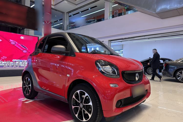 Used  fortwo 2015 1.0L 52 kW Hardtop Passion Edition
