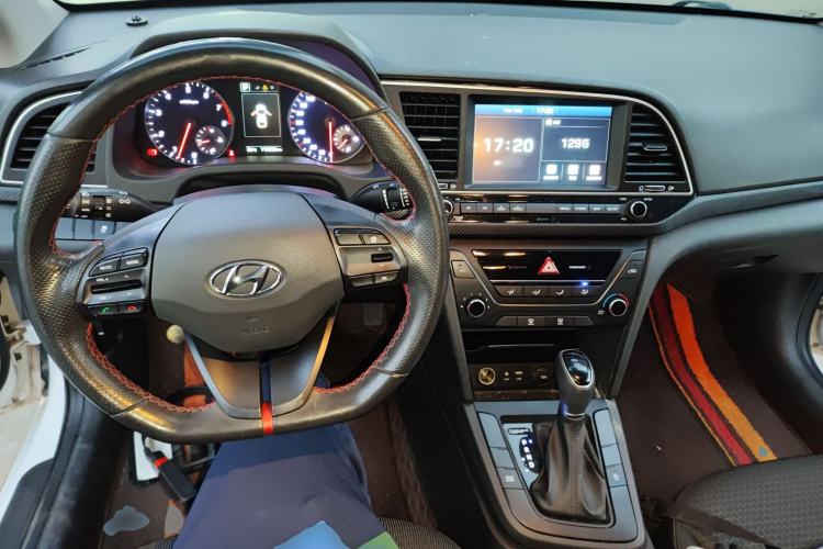 Used Hyundai Elantra 2018 1.4T Dual-Clutch Xuan Dong · Dynamic Edition
