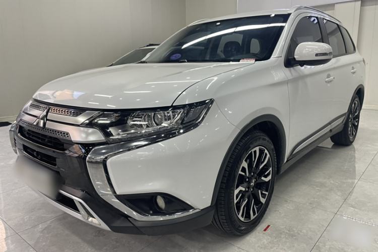 Used Mitsubishi Outlander 2020 2.0L Two-Wheel Drive Enjoyment Version 5 Seats