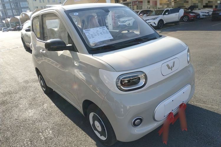 Used Wuling Hongguang MINIEV 2024 3rd Generation 215km Youth Edition
