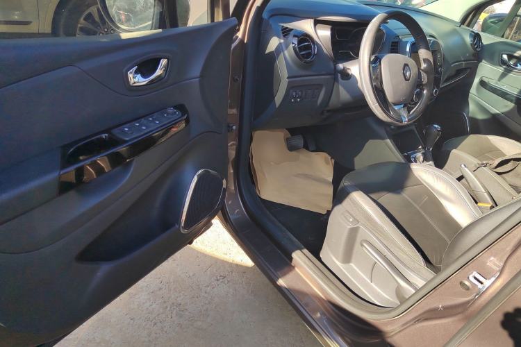 Used Renault Captur 2015 1.2T Automatic Luxury First Edition