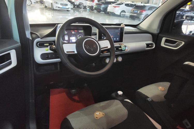 Used Wuling Hongguang MINIEV 2024 3rd Generation 215km Advanced Version
