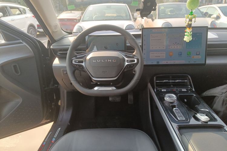 Used Wuling Xingguang 2023 150 Advanced Edition
