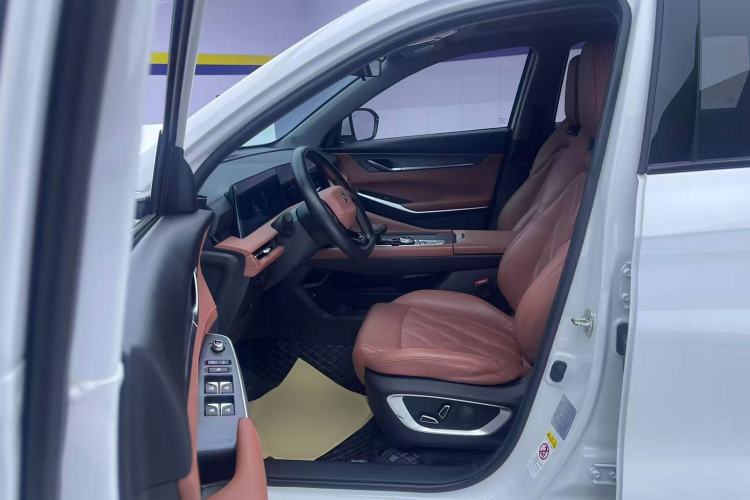 Used Changan CS75 PLUS 2023 3rd Generation 1.5T Automatic Prestige Model
