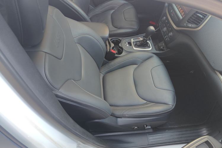 Used  Cherokee 2016 2.0L Superior Edition