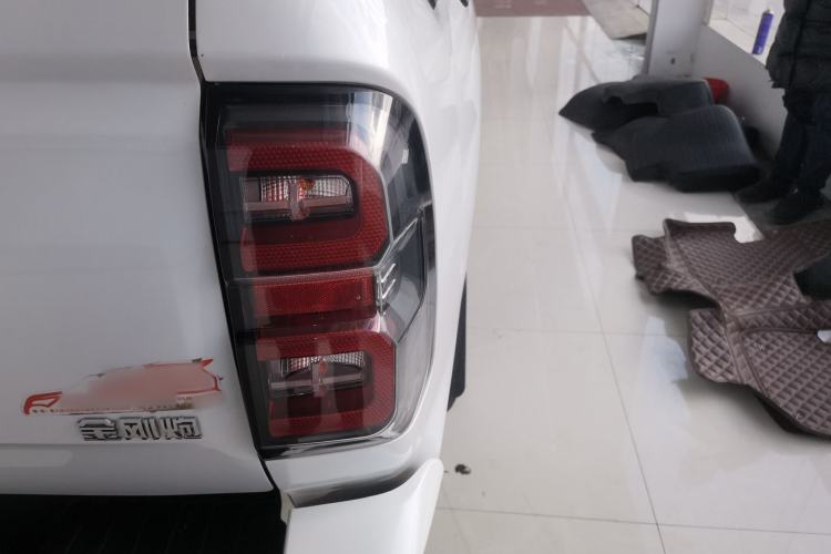 Used Great Wall King Kong Poer 2024 2.0T Manual Diesel Two-Wheel-Drive Base Edition Flatbed