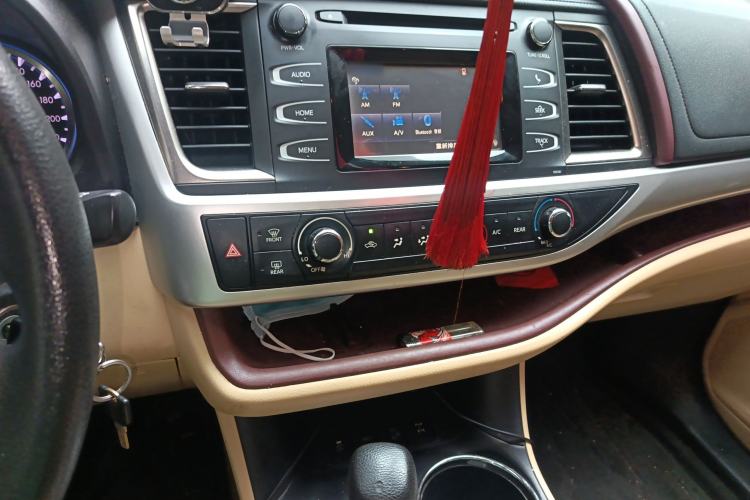 Used Toyota Highlander 2015 2.0T Four-Wheel Drive Elite Edition 7-Seater
