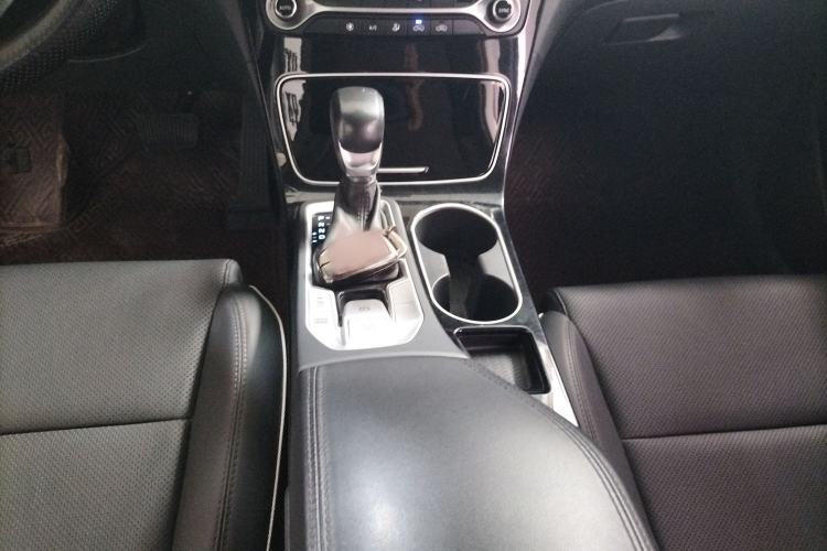 Used Hyundai Tucson 2019 280TGDi Dual-Clutch Two-Wheel Drive Fashion Edition China VI Standard
