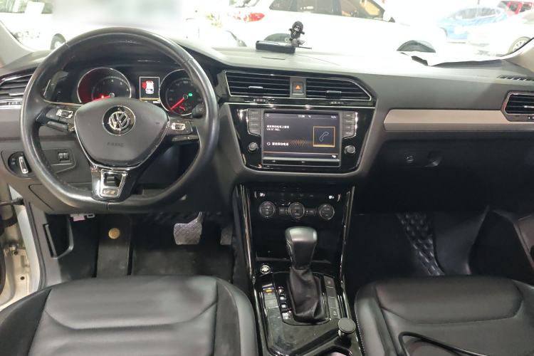 Used Volkswagen Tiguan L 2017 330TSI Automatic Two-Wheel Drive Comfort Edition