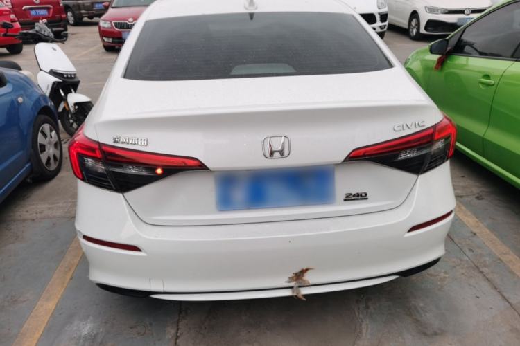 Used Honda Civic 2023 240TURBO CVT Dynamic · Center Stage Special Edition
