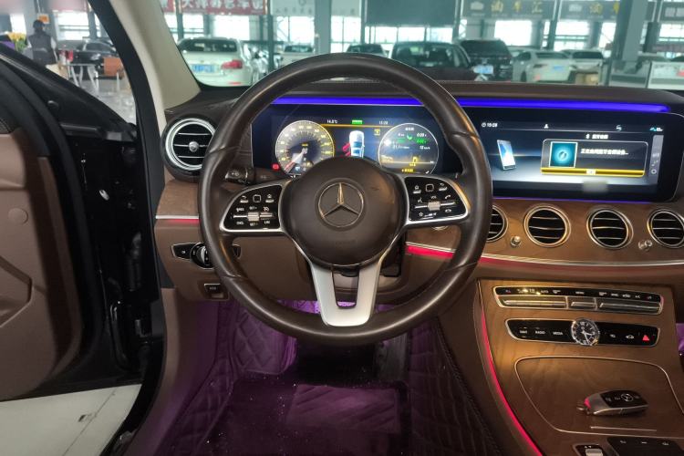 Used Mercedes-Benz E-Class 2019 E 260 L
