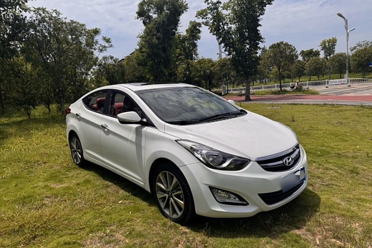 Used Hyundai Elantra 2015 1.6L Automatic Leading Model
