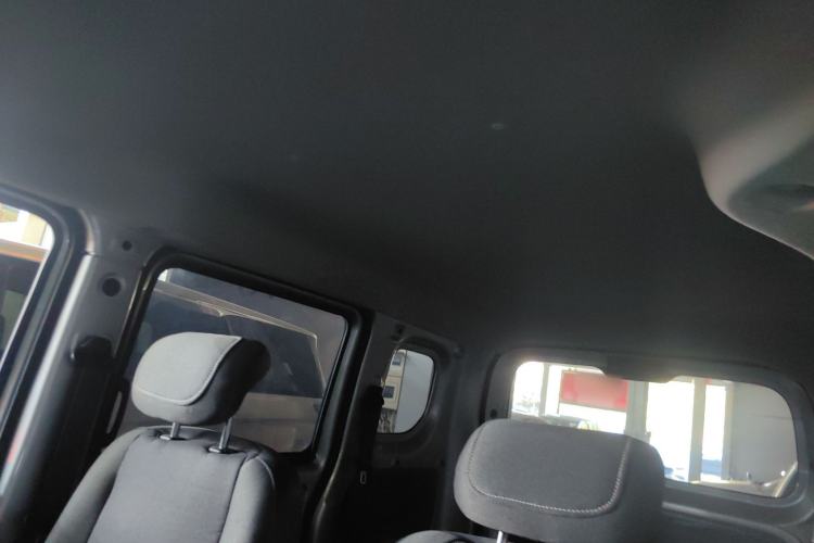 Used Wuling Zhiguang New Energy 2025 Standard Model
