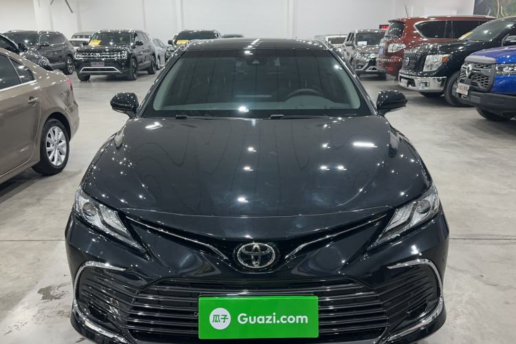 Used Toyota Camry 2021 2.0G Luxury Edition
