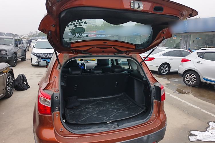 Used Suzuki Vitara S-Cross 2017 1.6L CVT Two-Wheel Drive Urban Fashion Model
