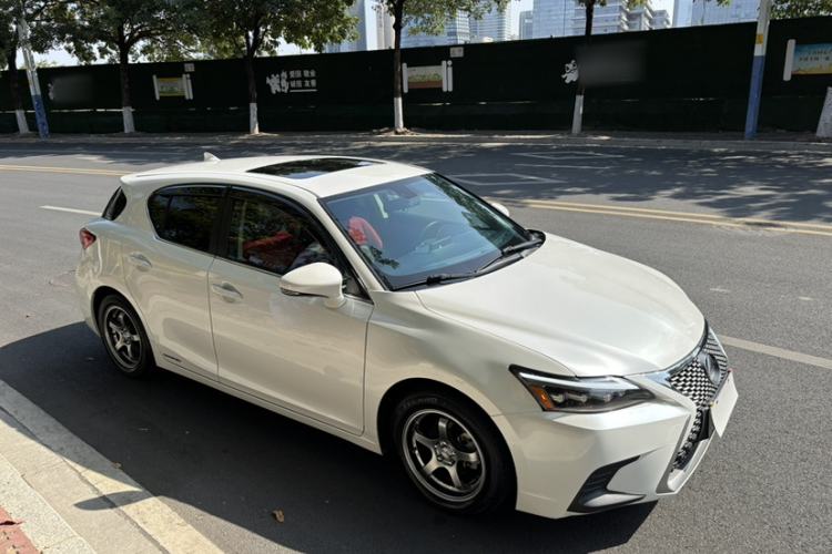 Used Lexus CT 2017 CT200h Comfort Edition Monochrome China V Standard