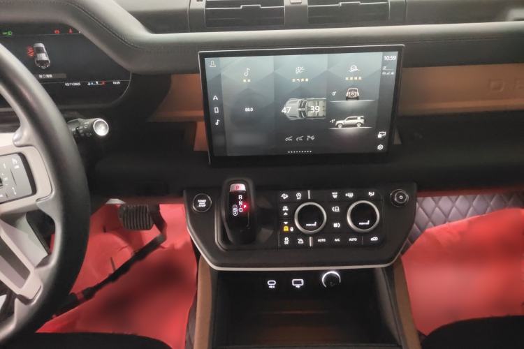 Used Land Rover Defender 2023 Facelift 110 3.0T P400 X-DYNAMIC HSE
