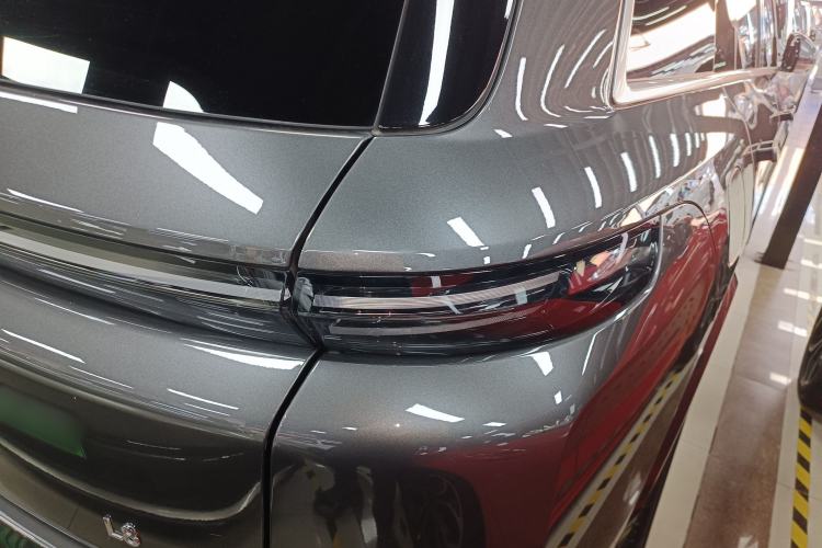 Used Li Auto L8 2023 Pro Model
